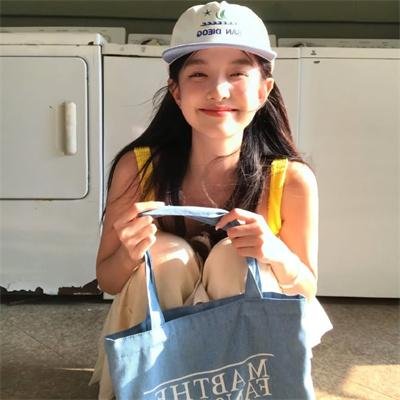 维奥莱特·诺齐埃尔
